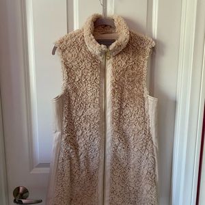 🛑 leather furry vest Marc size medium tan light peach color